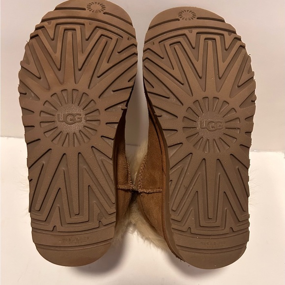 UGG MILLA WOMEN ANKEL BOOTS SUEDE EXPOSED FUR CHESTNUT US 7 - Picture 7 of 10